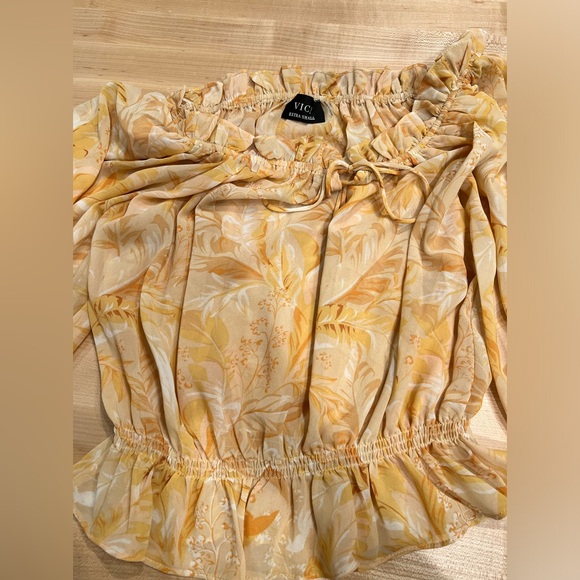 Vici orange yellow floral off shoulder top - Picture 2 of 2